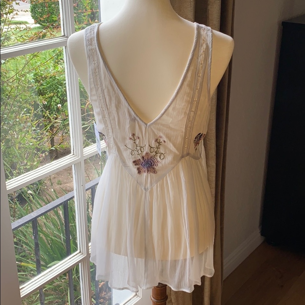 Free People embroidered top sz small NWT - Picture 4 of 13